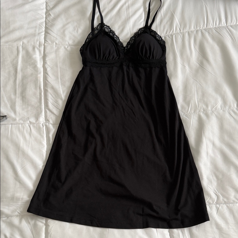 Chic Black Lace Chemise